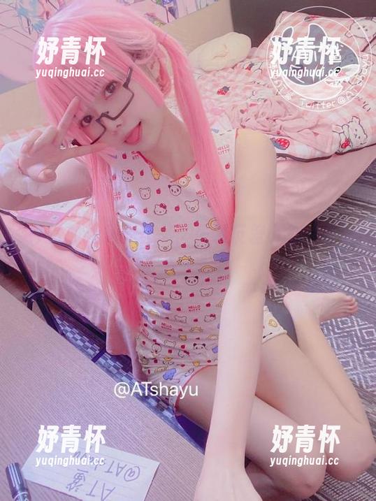 AT鲨的无圣光作品：圣诞反差小兔的趣味人生！