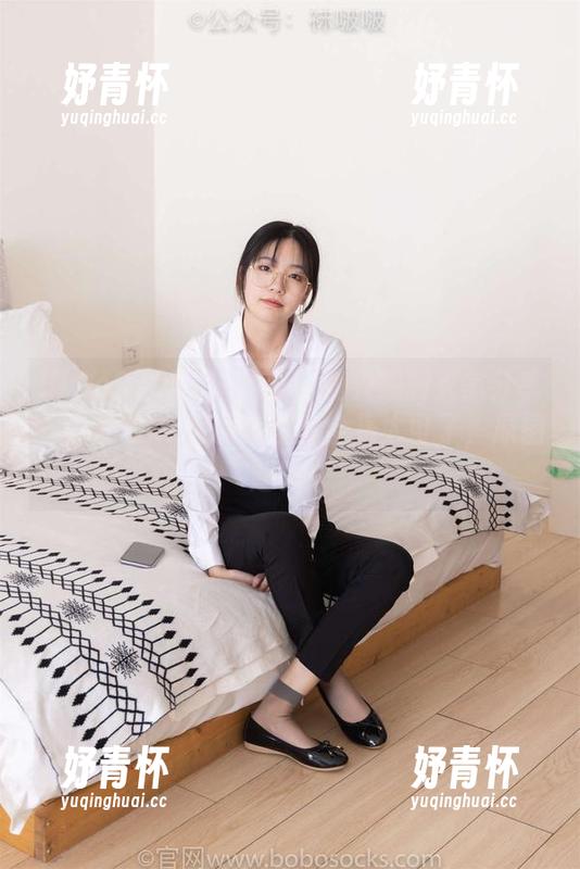 BoBoSocks袜啵啵 - 我只想和大家分享，奶油的OL制服裤里丝全集太可了，原图超赞！