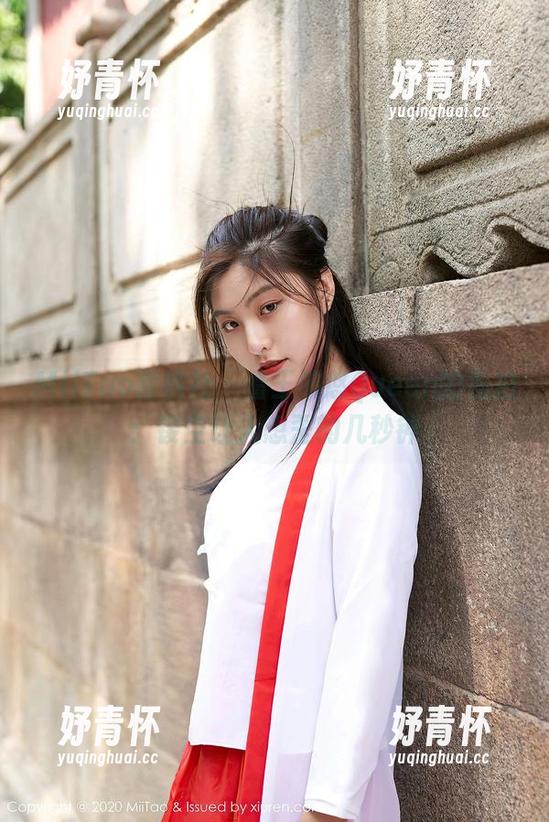 MiiTao蜜桃社-王婉悠Queen MiiTao蜜桃社 - 看王婉悠Queen的私拍:镂空让人想歪的几秒钟