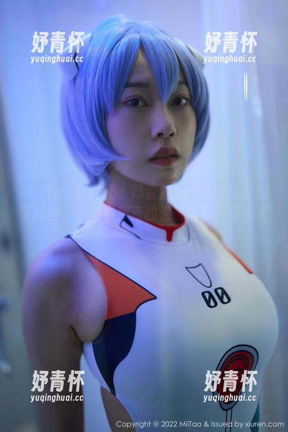 MiiTao蜜桃社-陆萱萱Cecilia MiiTao蜜桃社 - 陆萱萱Cecilia的私拍圣诞图,原图中藏着的温馨趣事还等你发现。