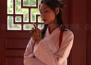 MiiTao蜜桃社 – 精选露西Lucy御姐付款即拍，自己选一张做壁纸吧？