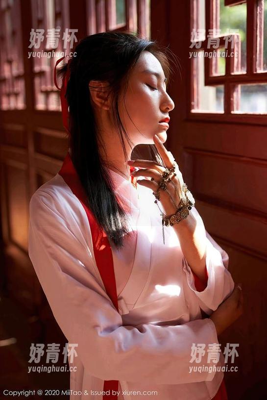 MiiTao蜜桃社 - 韵莉娜VANILLA晒长腿，原图让你想变高，精选让你肝颤！