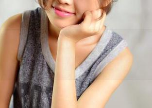 PANS写真 – 了了的女仆套图，看到想不想请个家务助理？