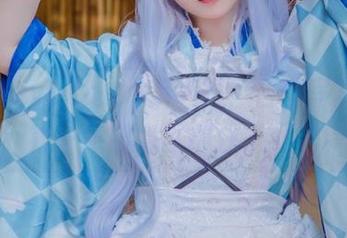 聚焦Sayako＿今年4岁，白丝写真中的第一张随意就抓住了我。