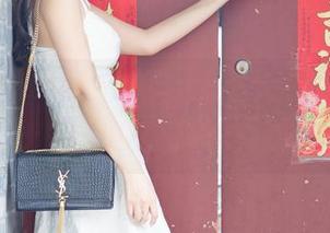 UGirls尤果网 – 周心情的“女神”套图，冲击力十足，但我内心深处是种不安。