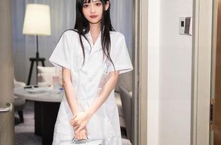 Xiuren秀人网 – 再看一次童千艺cara的全套写真，镂空设计竟让我想到了窗花？