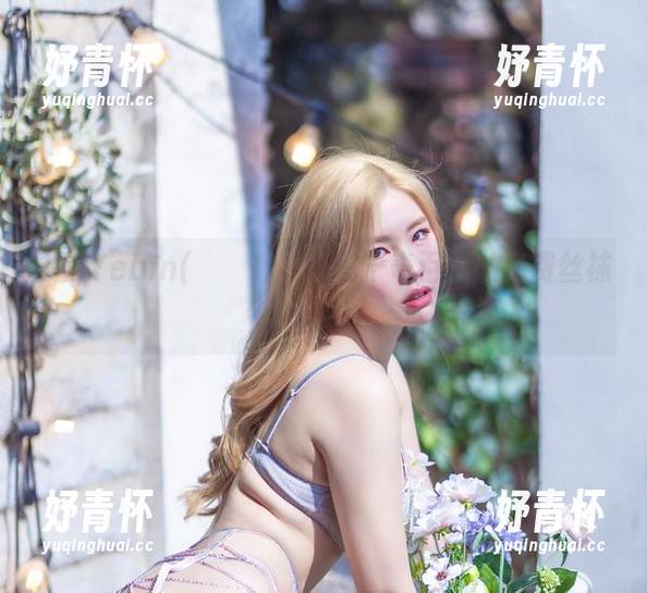 关注Yebin(전예빈)，来看千奇百怪的免费丝袜照片！