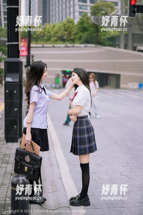 YouMi尤蜜荟-小海臀Rena YouMi尤蜜荟 - 三亚旅拍特辑,高清套图奉上——小海臀Rena,海风见证一切。