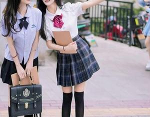 YouMi尤蜜荟 – 是小逗逗和她的“丝袜舞会”：原图带来的快感，哈哈