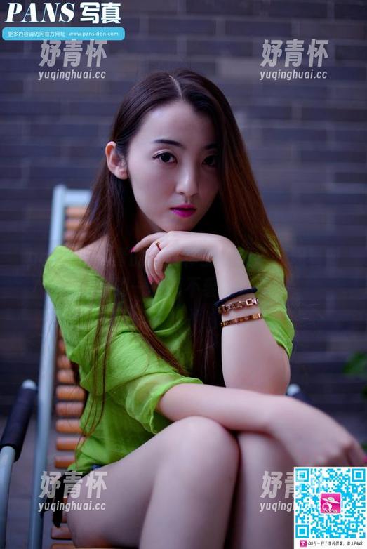 pans - 小青的蕾丝作品，让人在观看时体会到一种摸不着的互动？