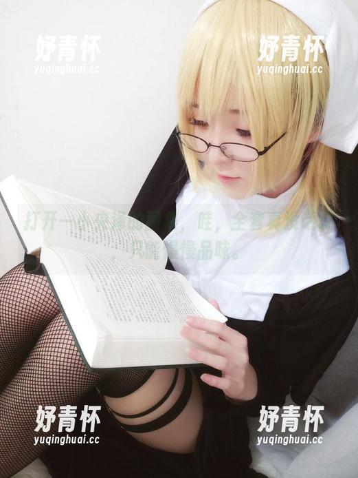 打开一小央泽的图集，哇，全套真没话说，只能慢慢品味。