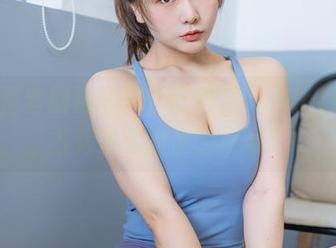 这一整套旗袍写真，三刀刀miido像是从古卷里走出来的灵魂。