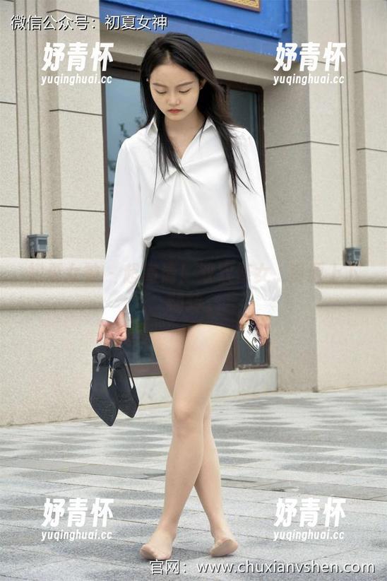 初夏女神-双双 初夏女神 - 超高清!双双修女...资源上下翻转。