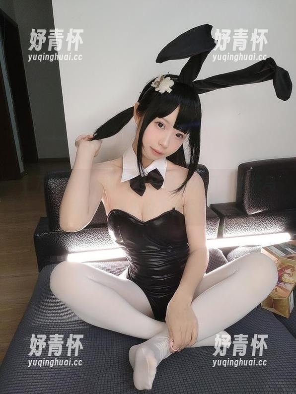 十万珍吱伏特的写真合集在网盘，白桃乌龙奶茶得来的不容易啊！