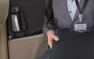 咬一口兔娘不只是一只萌兔子，私拍图包里展现的宅家BunnyStyle让人意外！