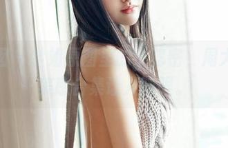 嗲囡囡 – 学姐原图里的小秘密，周大萌的美感合集让人眯眼。