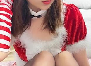 小女巫露娜最新肤色连裤袜：OL风的极致诱惑，下载必看