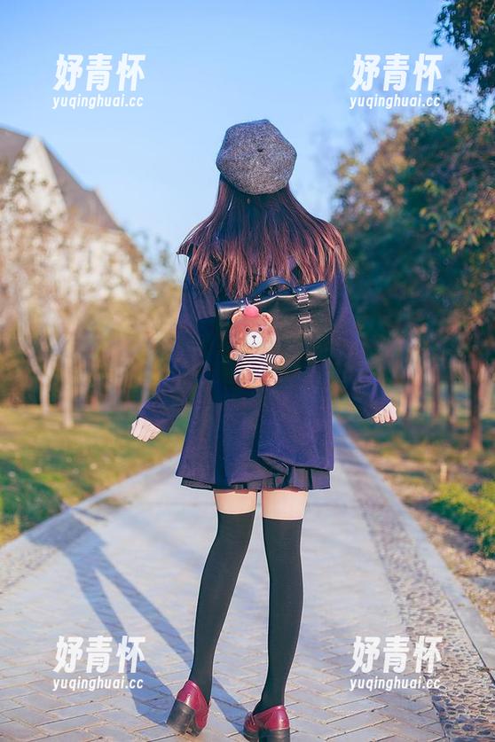 小野妹子w发布了最新作品，长腿竟然这么会撩？