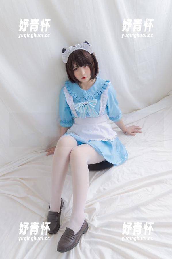 少女秩序 - 天台上的乐栀，图片中藏着点滴福利，够不够你想的？