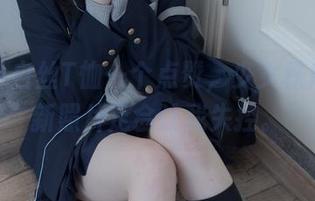 如果给白丝T恤一个点赞，少女秩序的最新照片定会让我失控。