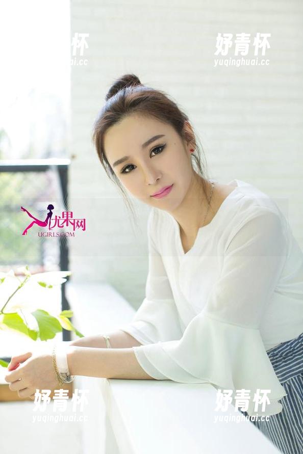 尤果网 - 拥抱旗袍，网盘里的才可儿写真直接开挂