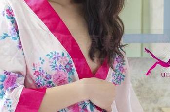 尤果网 – 雯雯制服写真集：这张脸，我准备换上万种工作服！
