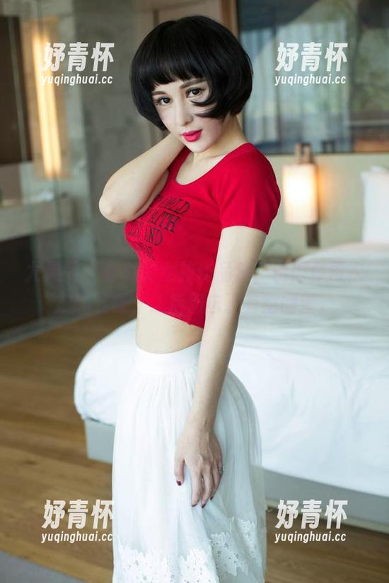 尤果网 - 青树的女神作品集，值得你再次扫码下载，之后别忘了有空回望。