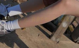 异思趣向 – 原图中的小六，旗袍少女一个个都像从古书里走出的角色