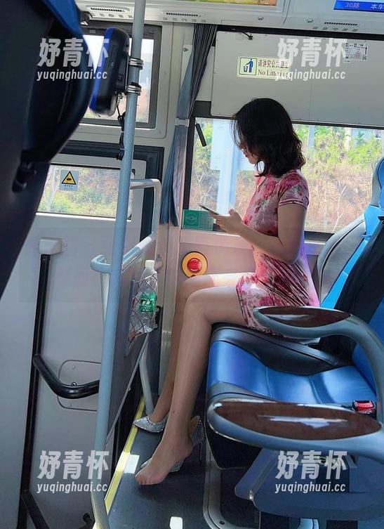 微密圈 - 张老师的浴室情景：原图更新，画面比我想象中的还来得清新……