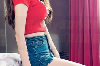推女神 – 施忆佳Kitty酱粉色冒险：看这色彩，仿佛要跳起来跟我打招呼