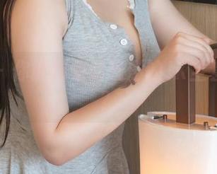 推女神 – 你能想象谭晓彤的JK全套福利吗？