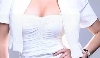 推女郎 – 杨伊的“衬衫”—美图下载没问题，你准备好了么？