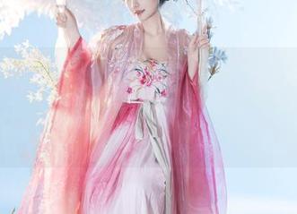 套图讲述：星澜想来杯珍珠奶茶的自拍女仆，亲爱的，你会买这种家务活的服务吗？