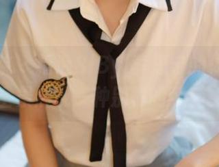 模范学院 – 精选SiByl李思宁的体操服，全景展现一种别样的可爱。