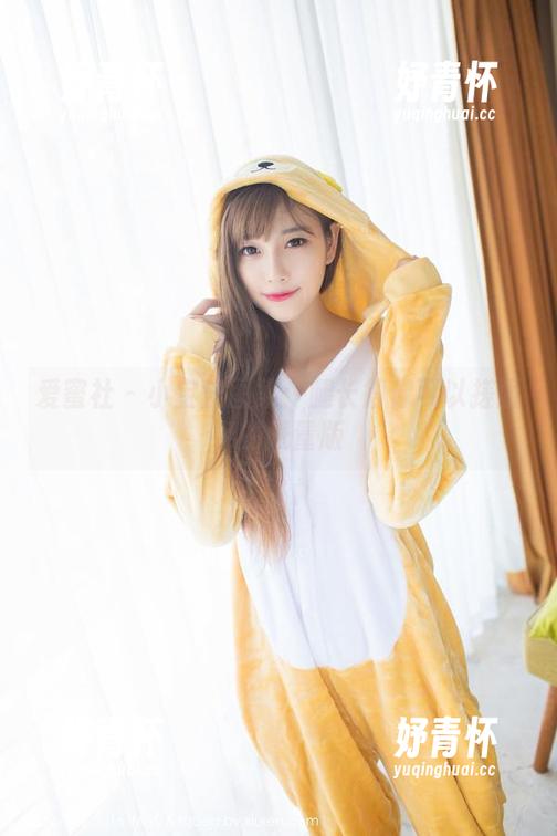 爱蜜社 - 小宝酱图集：腿长得像可以搓面条的限量版