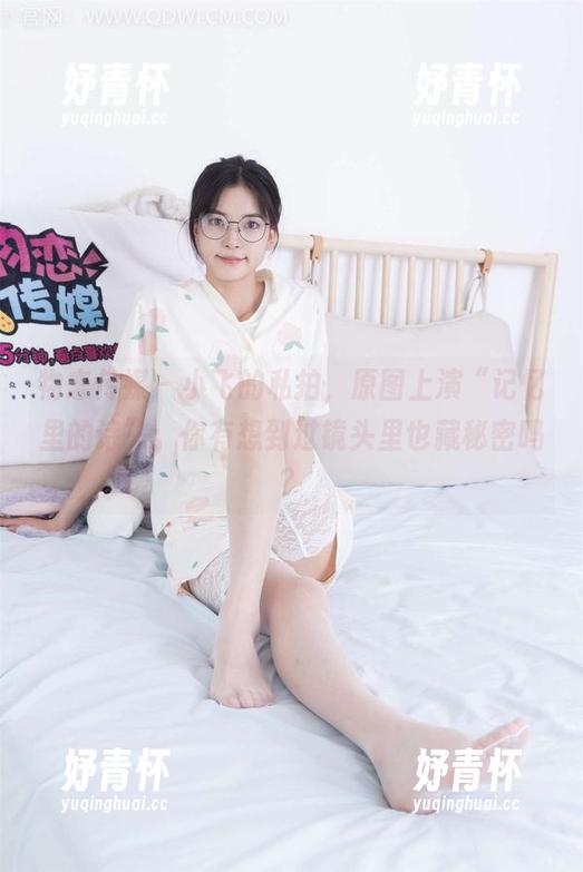 物恋传媒-小飞 物恋传媒 - 小飞的私拍,原图上演“记忆里的诗”:你有想到过镜头里也藏秘密吗?