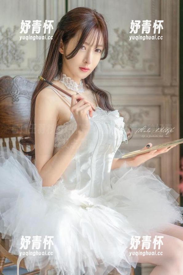 王羽杉 看!王羽杉的JK高清作品,充满一种好奇又忐忑的感觉。