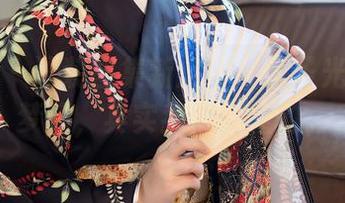 秀人网 – 泳装图集新定义：无圣光下的叶梦轩，其实我们都懂的。
