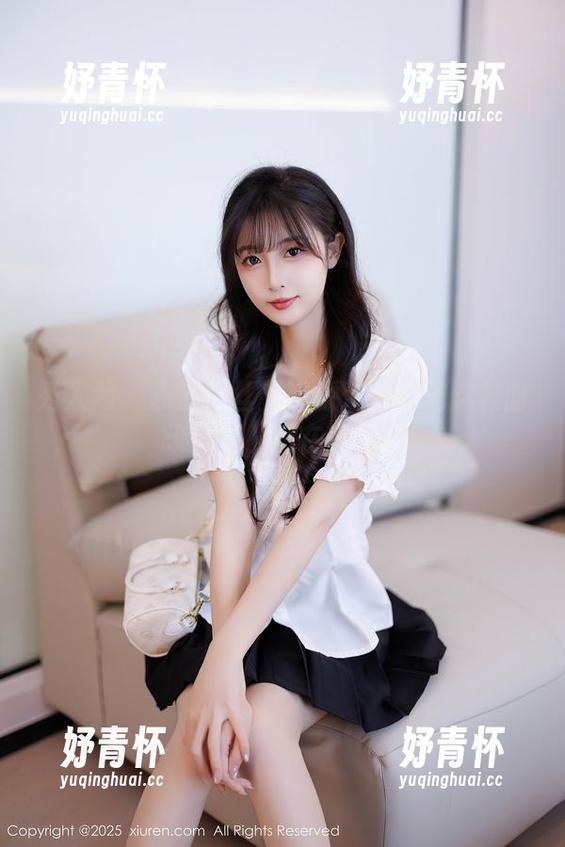 秀人网 - 袁圆黑丝新资源：我想把这封面印出来，贴在桌上！