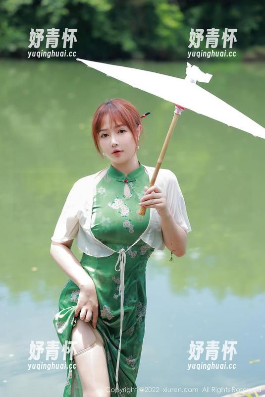 秀人网-金妍兮Saki 秀人网 - 金妍兮Saki的校园美图:这角落也太有情调了,别说话,都在看。