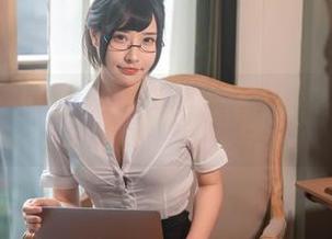 糖果果Candy与黑胶兔兔，在线不怕审视，高清给你全新视角！