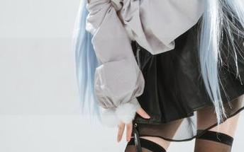 特工护士写真里的花铃Hana：那么多使命，我想先喝一杯咖啡！