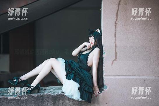落落Raku 高清捕捉落落Raku,毛衣的氛围让人想起懒洋洋的午后!