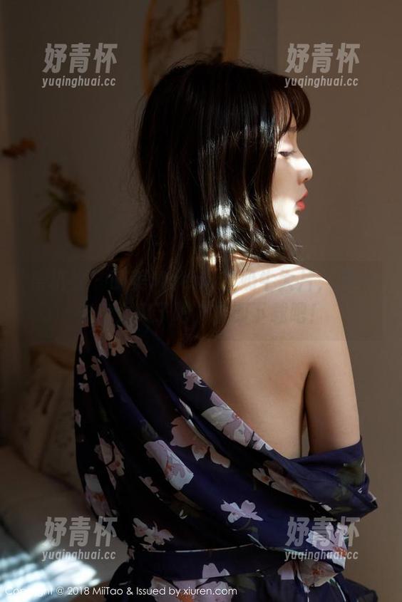 蜜桃社-萌美Moemi 蜜桃社 - 萌美Moemi的奶牛大片,高清未免太爽了吧,立即下载吧!