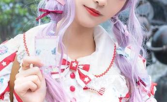 西呱呀呀呀的清新JK，一本图集值得驻足的妙趣横生日常。