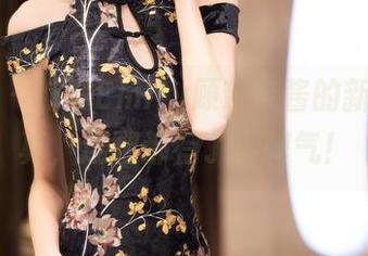 语画界 – 瞧瞧Emily顾奈奈酱的新定制写真，连腿都有了小脾气！