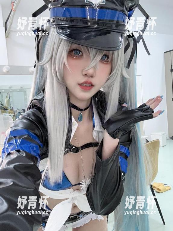 阿薰kaOri化身漆皮兔，资源太多了，能给我也来点吗？
