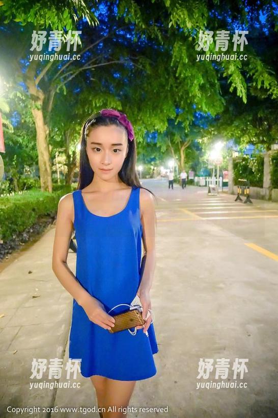青豆客-尤美Yumi 青豆客 - 尤美Yumi这身职业装,真的是不能抗拒的无聊...图片在此,原图献上。