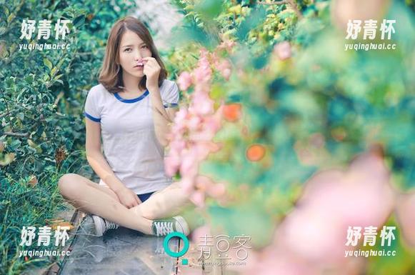 青豆客-柠檬c_lemon 青豆客 - 柠檬c_lemon与裤里丝的奇趣合集:意外联结的好朋友