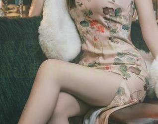 不愧是鹿八岁baby，随便一cos生日蛋糕就能让我们都心痒痒，真有一手！